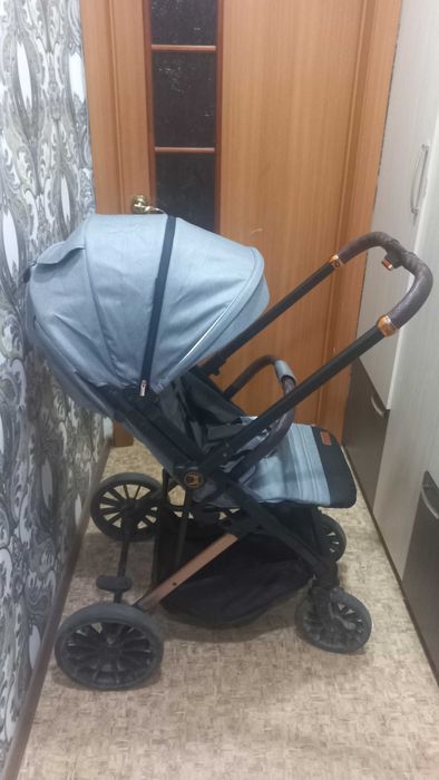 Коляска детская всесезонная