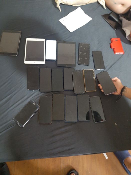 Multe telefoane.. detalii în privat