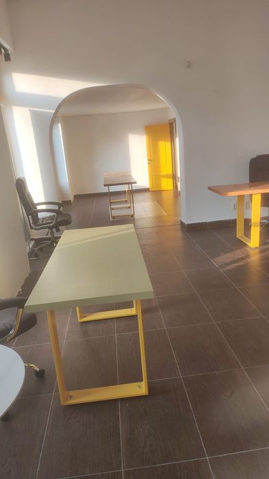 Închiriez spațiu comercial 80m2  central Muzeul Oradea