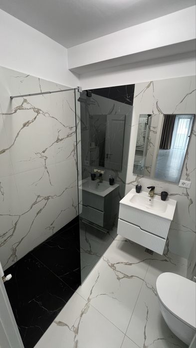 Inchiriez apartament in regim hotelier totul este nou aer conditionat