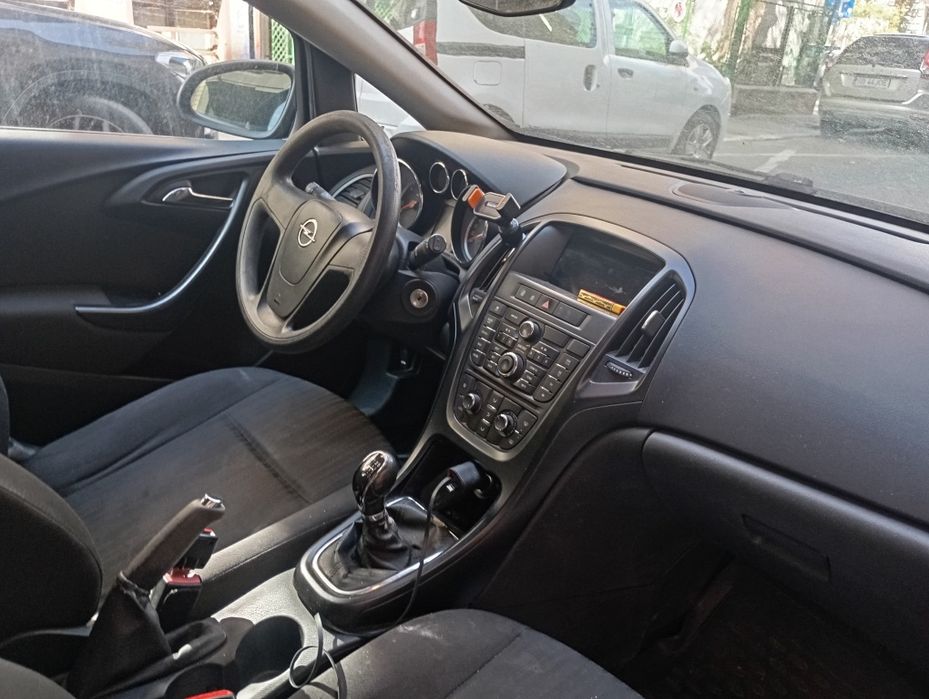 OPEL Astra 2013 — imagine 3