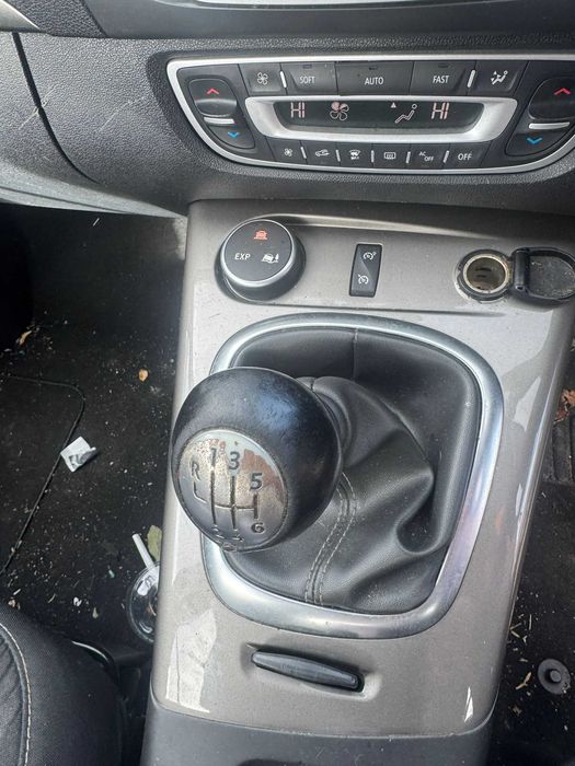 Dezmembrez Renault Scenic Euro 6 2015-2018 1.5 DCI cutie 6 trepte