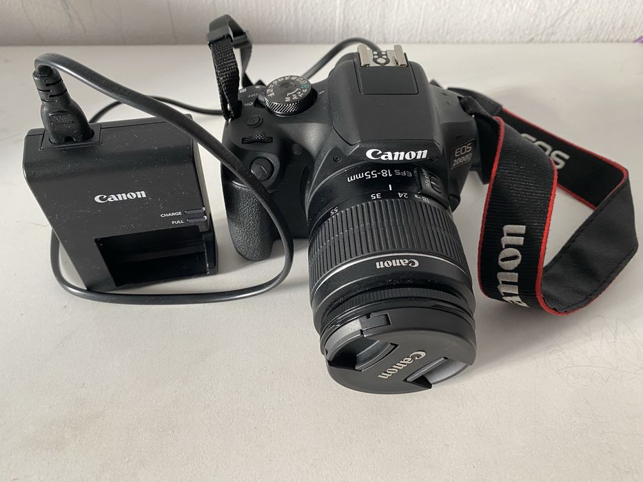 Фотоаппарат Canon EOS 2000D