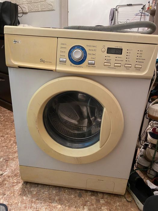 Продам стиральную машинку
