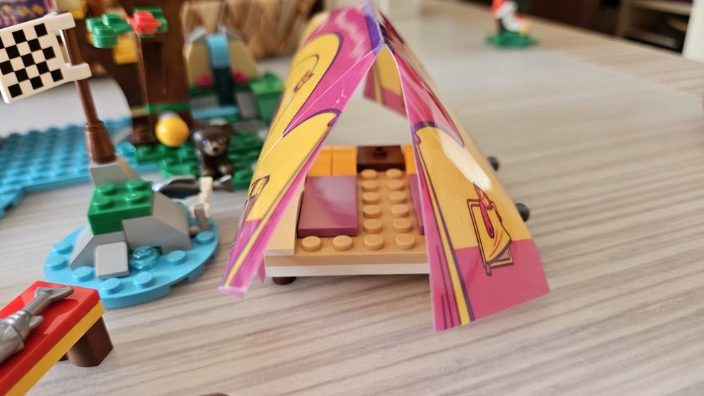 Lego Friends Tabăra de aventuri