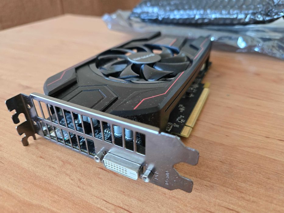 Два добре работещи PC/ компютъра