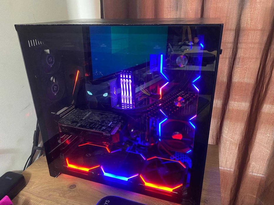 PC Gigabyte B550 PRO AC, Ryzen 7 5800X3D, 32Gb Ram, AIO ROG Ryujin 2 360mm