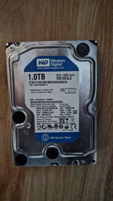 Vand LOT 4 HDD de 1TB defecte pt reparat sau piese 120lei + SSD CADOU