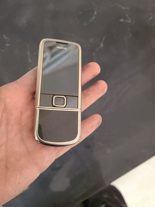 Nokia 8800 carbon arte.