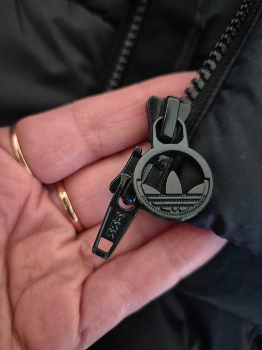 Дамско оригинално аке Адидас