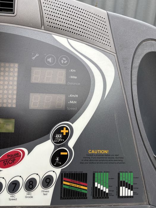 Тренажерный беговой дорожка