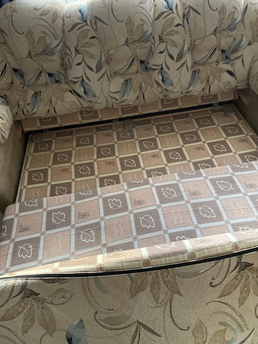 Диван и два кресла