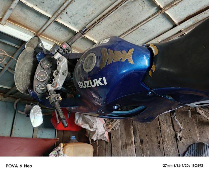 Suzuki Katana 600