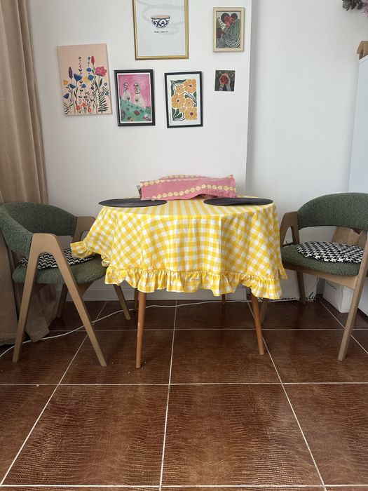 Продается стол кухонный