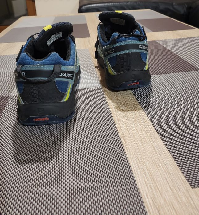 Salomon XA PRO Shield