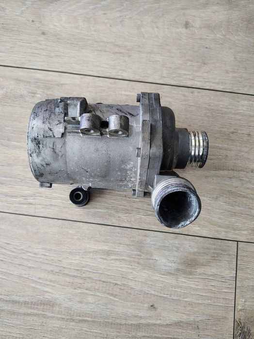 BMW електрическа водна помпа 11517586925 Pierburg N52 N53 N54 N55