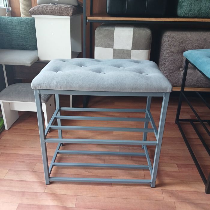 Продам обувница срочно!