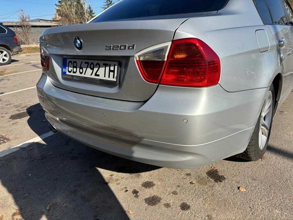 Продавам BMW 320d 2008 Sedan E90