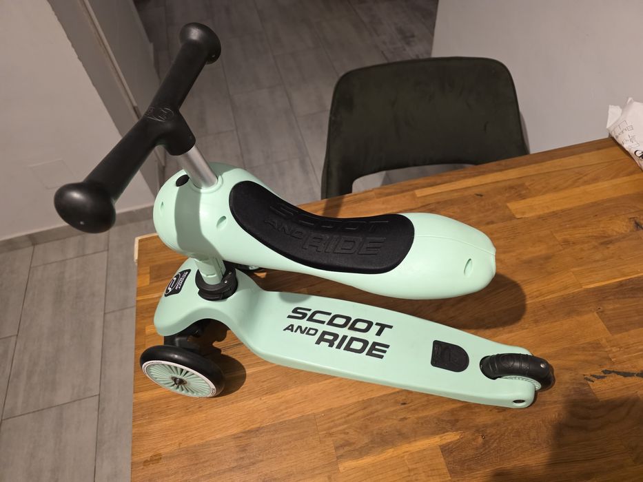 Trotineta Scoot and Ride noua