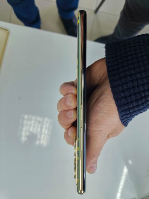 Infinix zero 30 5G зелёный 12+9/256GB