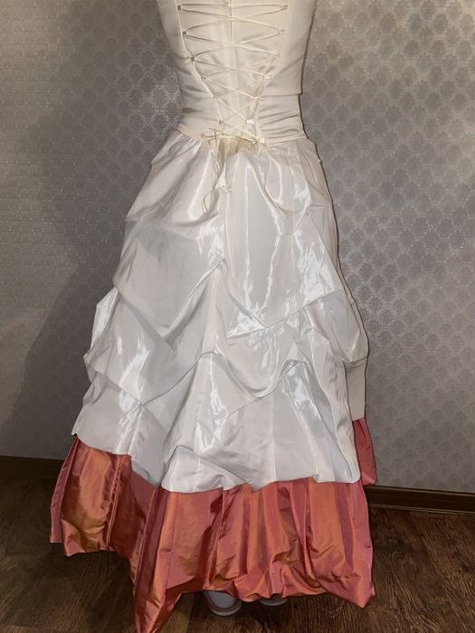 Нарядное платье