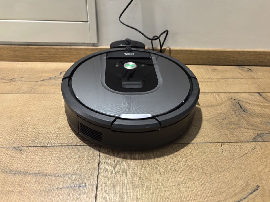 Aspirator iRobot Roomba 960