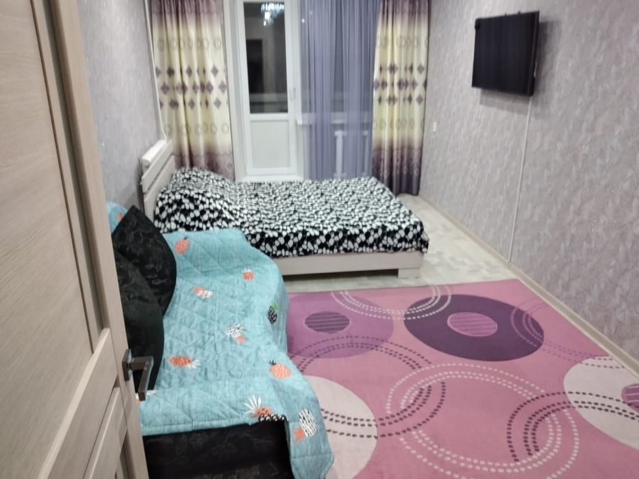 Квартира посуточно в 11 мкр