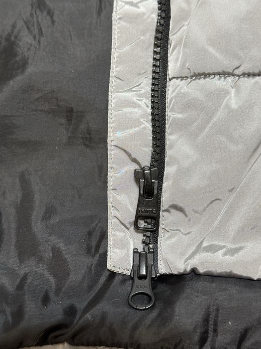 Продам куртку для девочки Reima