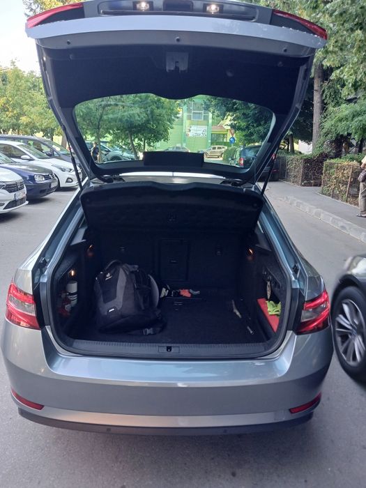 Skoda Superb . 3