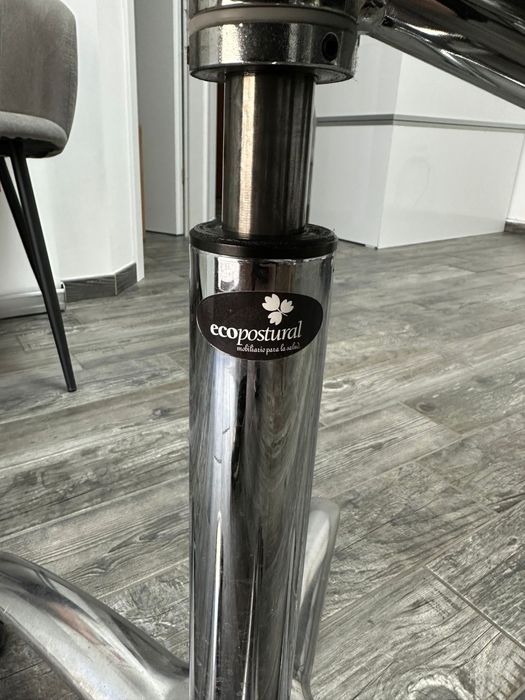 Scaun cosmetica ecopostural