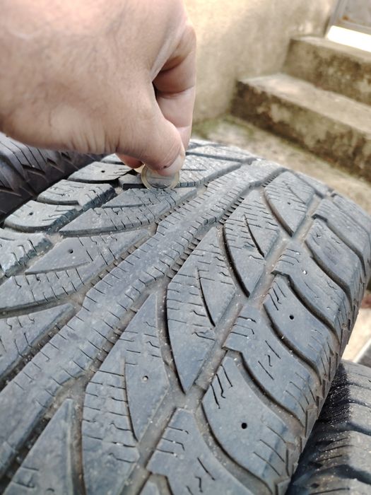 Зимни гуми Cooper 215/70/60