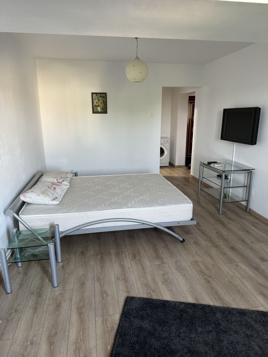 Inchiriez apartament 2 camere faleza Vega