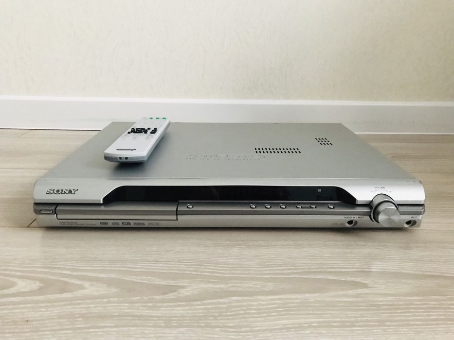 Sony DZ-520k  домашний кинотеатр