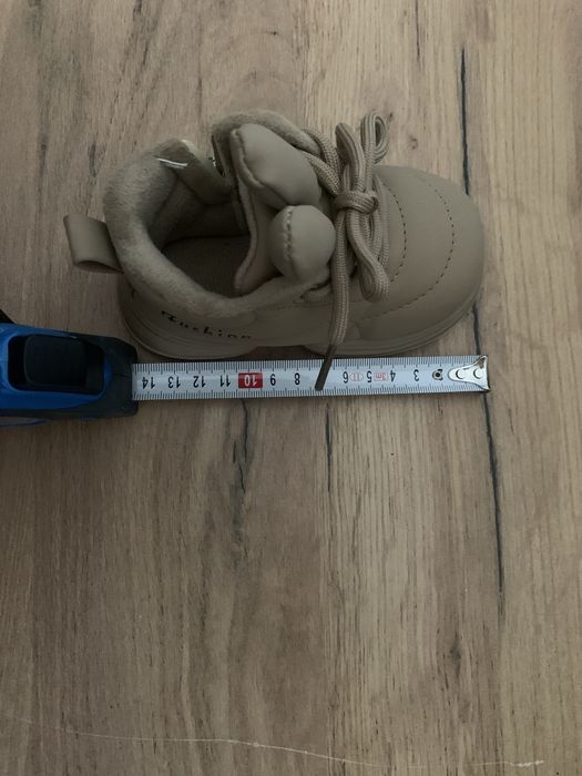 Продам детские ботинки демисезон