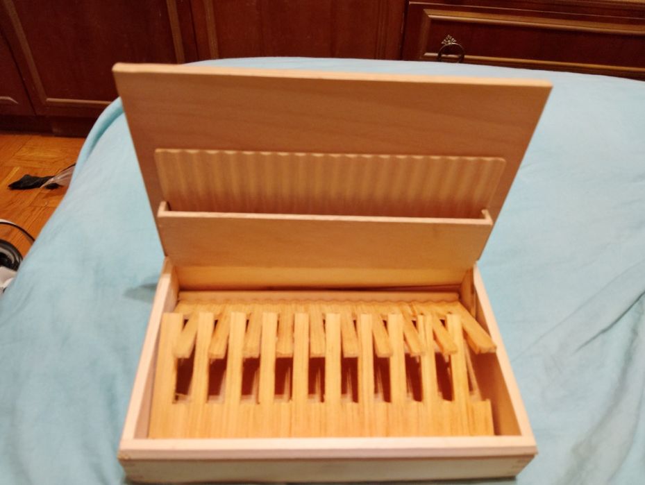 Нова дървена кутия/табакера/  за 40 бр.цигари