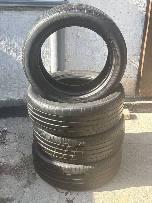 Продам летние шины Michelin 215/55/R18