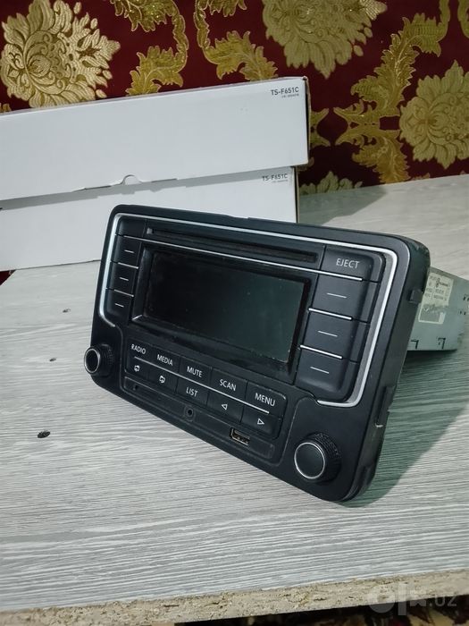 Магнитола VOLKSWAGEN 5KD 035 185