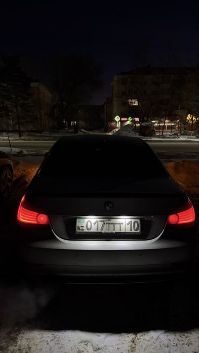 Продам бмв е60 525i