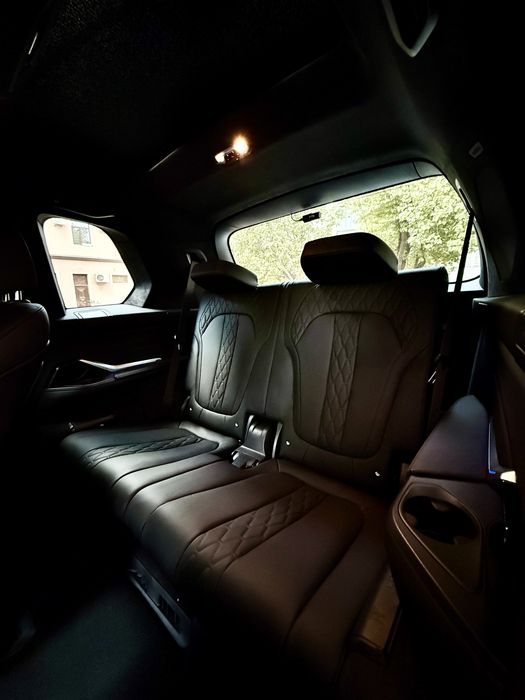 BMW X7 xDrive 40i 2026 full