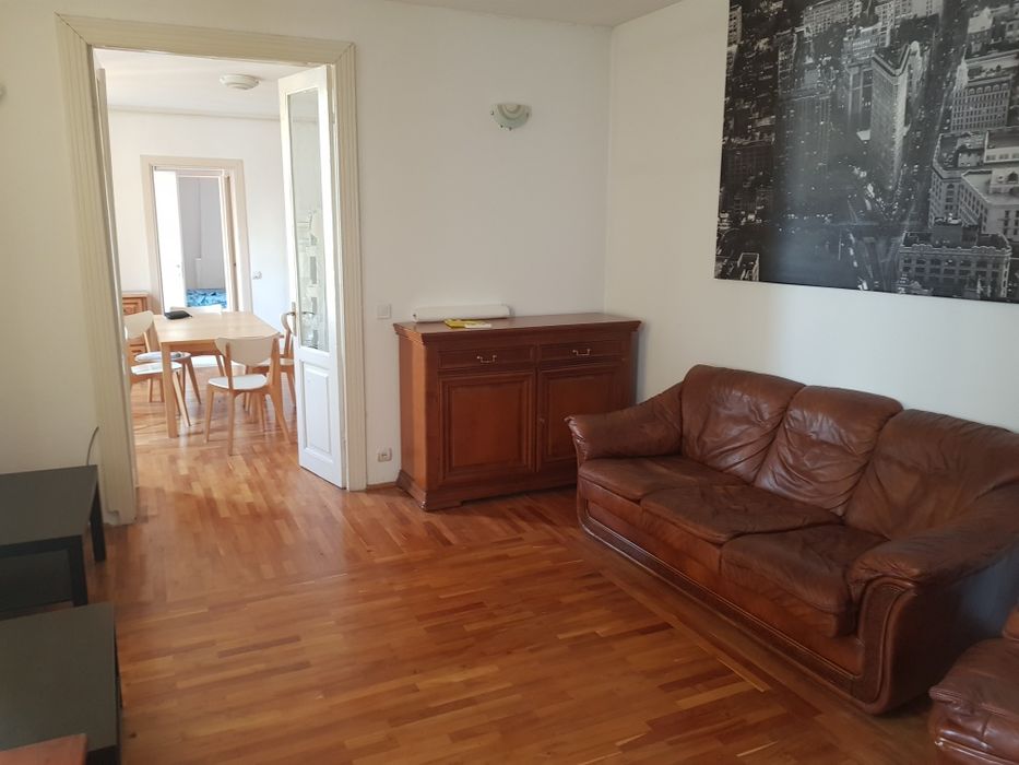 Proprietar vând apartament