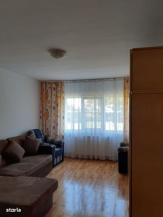 Apartament 2 camere, parter inalt, centrala proprie, zona Tasnad