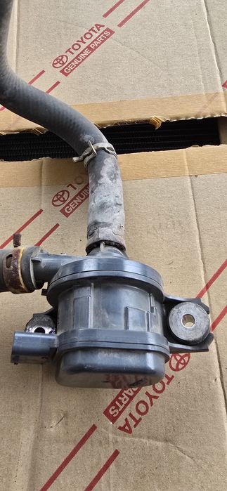 Pompă apă auxiliară Toyota/Lexus Hybrid – G9040-33050 – AISIN OEM – RA