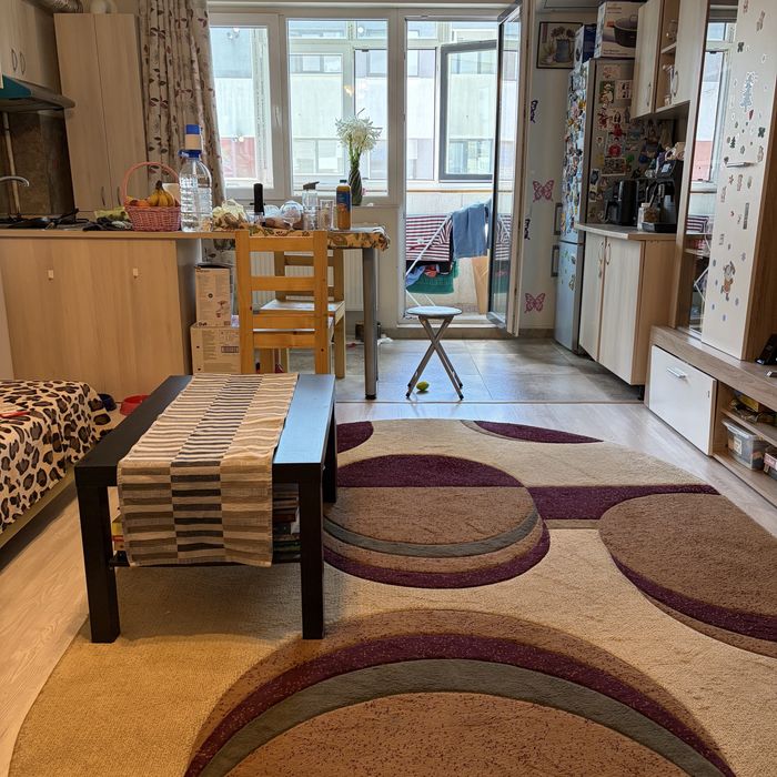 Apartament cu 2 camere de vanzare.