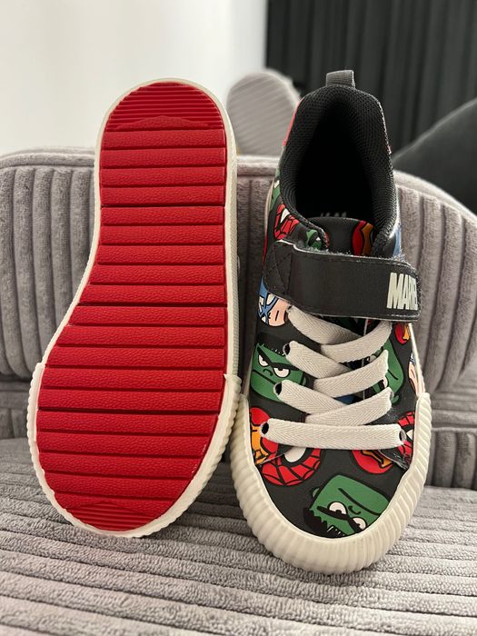 НОВИ детски обувки