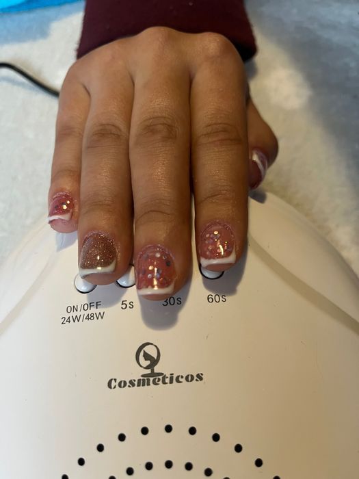 Unghii în gel și altele