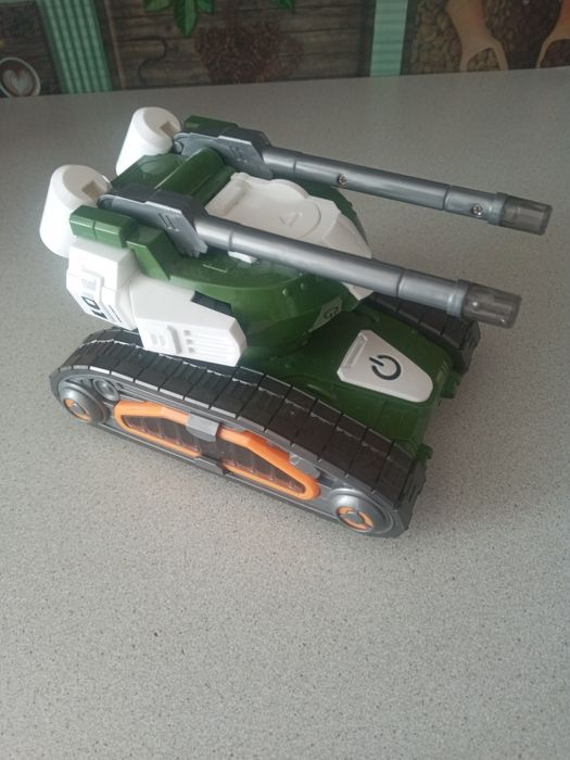 Продам Танк Трансформер