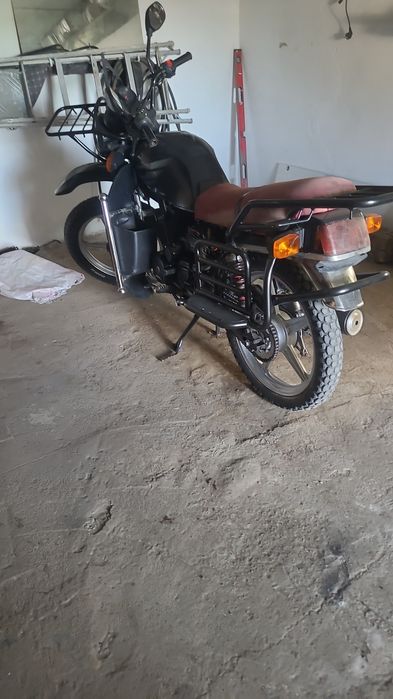 Продам мотоцикл 200 кубов