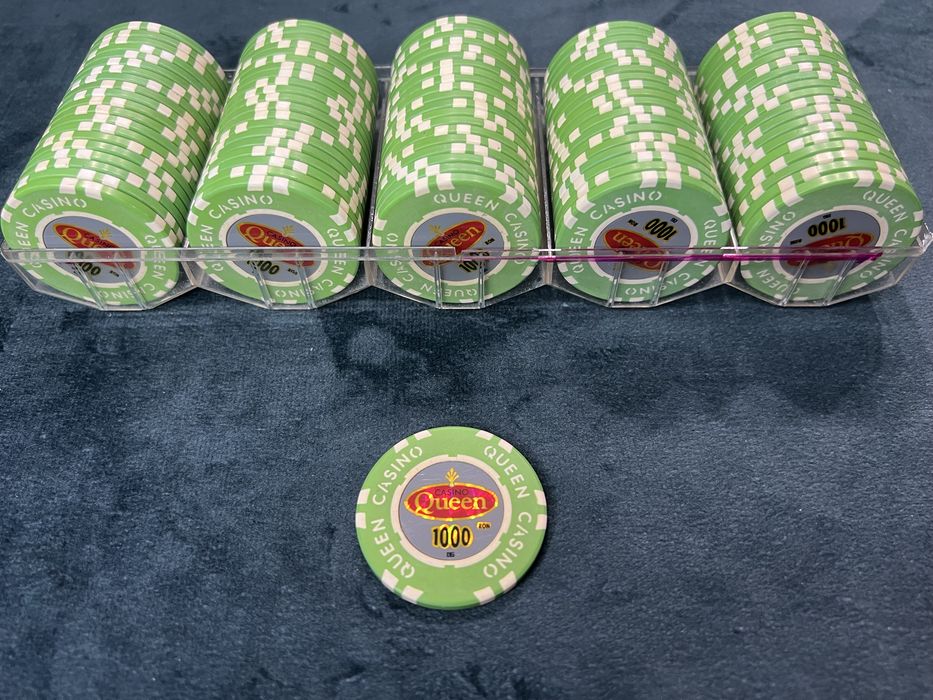 Jetoane Poker 280,000 buc model Casino Queen Bucuresti stoc Customtables.eu