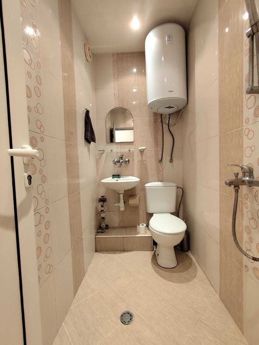 Дава се под наем Едностаен апартамент в Хасково, Училищни - 30 кв.м за 204 € - Снимка #7