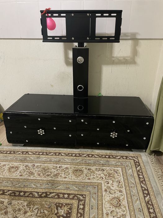 Подставка для телевизора вместо с журнальным столиком